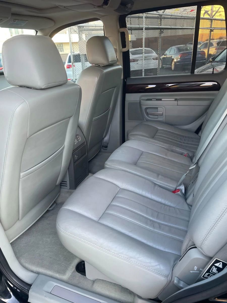 Used 2003 Lincoln Aviator AWD image 6