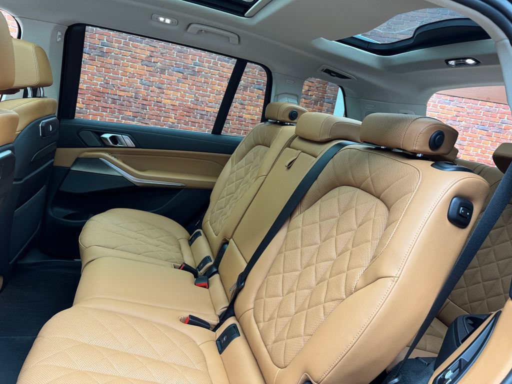Certified 2024 BMW X7 xDrive40i w/ Executive Package AWD/4WD image 27