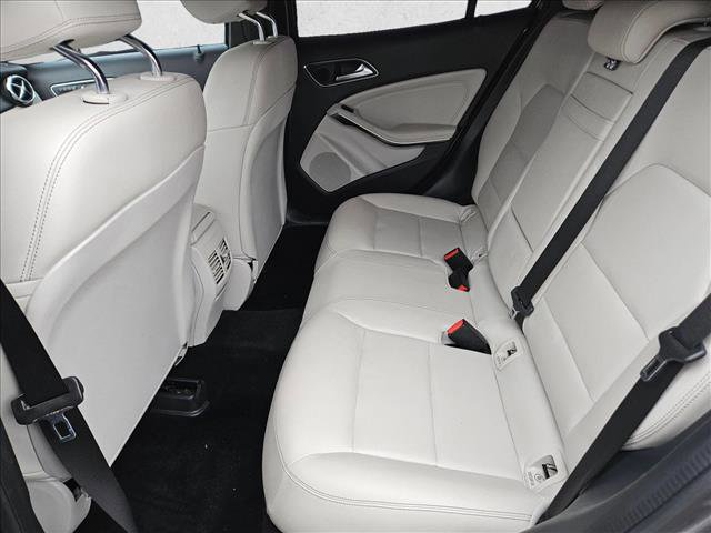 Used 2018 Mercedes-Benz GLA 250 image 17