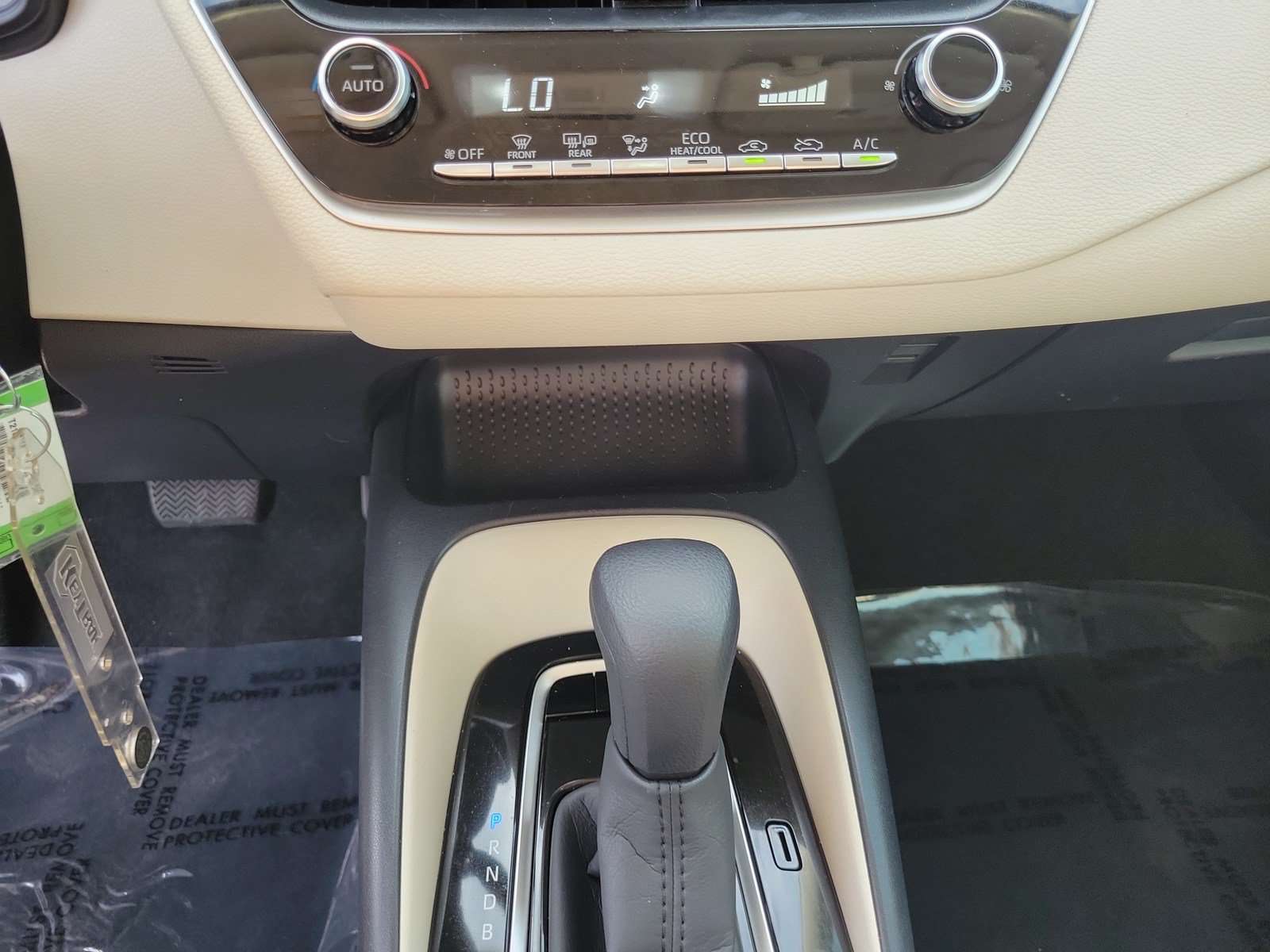 Used 2021 Toyota Corolla LE FWD image 22