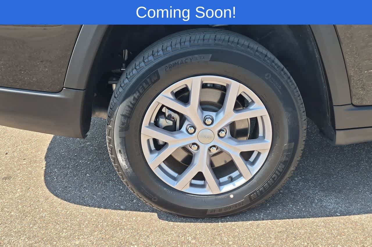 Used 2022 Jeep Grand Cherokee L Limited AWD/4WD image 13