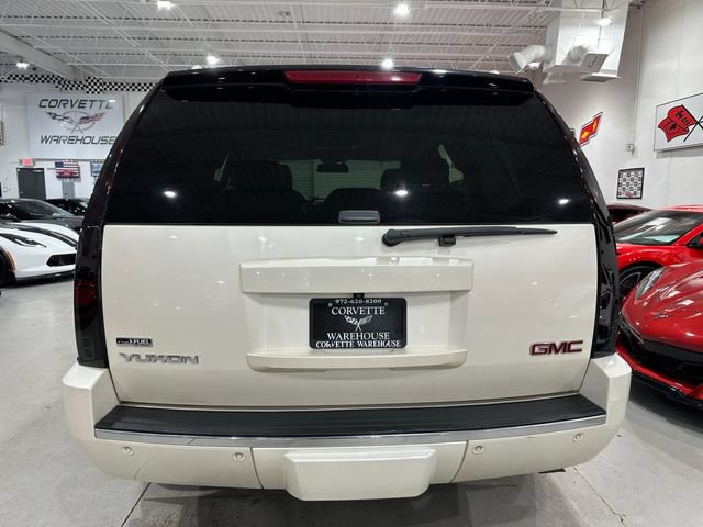 Used 2009 GMC Yukon Denali RWD image 8