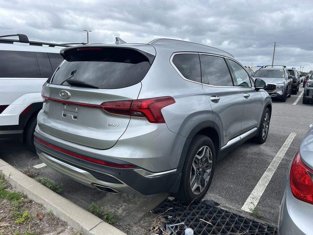 Used 2022 Hyundai Santa Fe Limited FWD image 3
