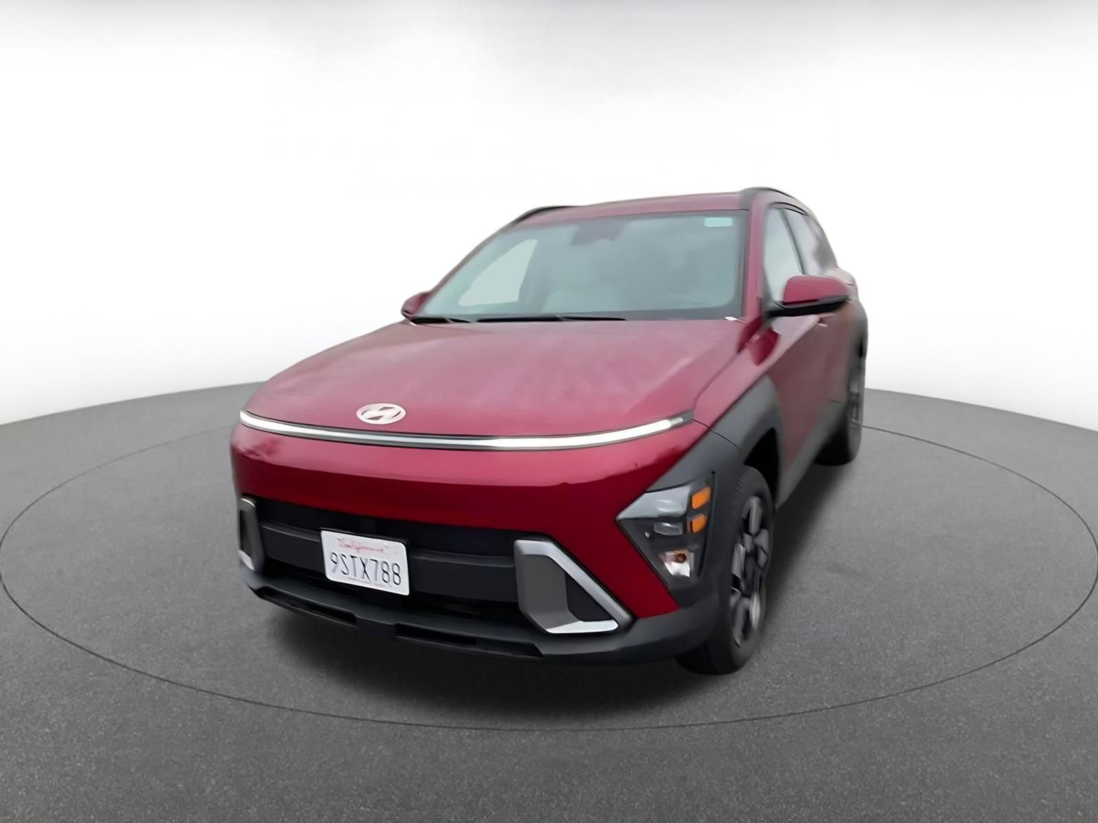 Used 2025 Hyundai Kona SEL image 4