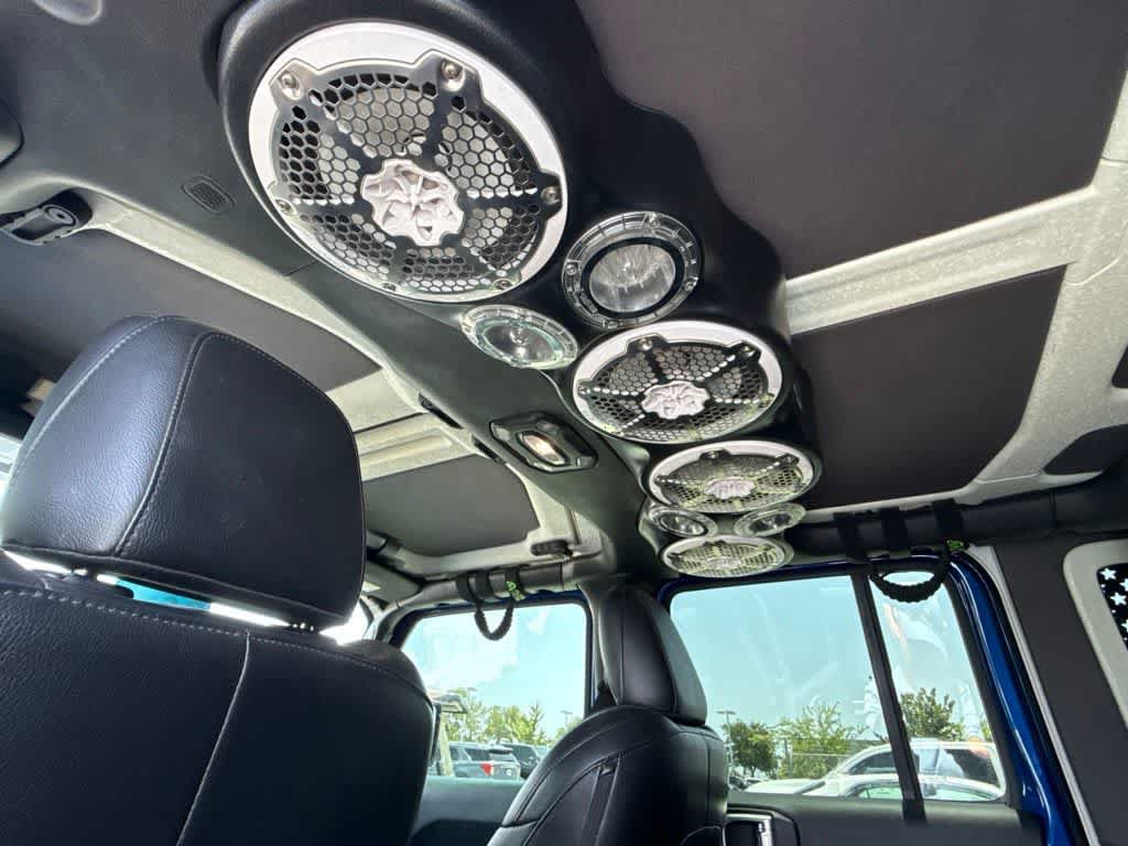 Used 2018 Jeep Wrangler Unlimited Sahara AWD/4WD image 17