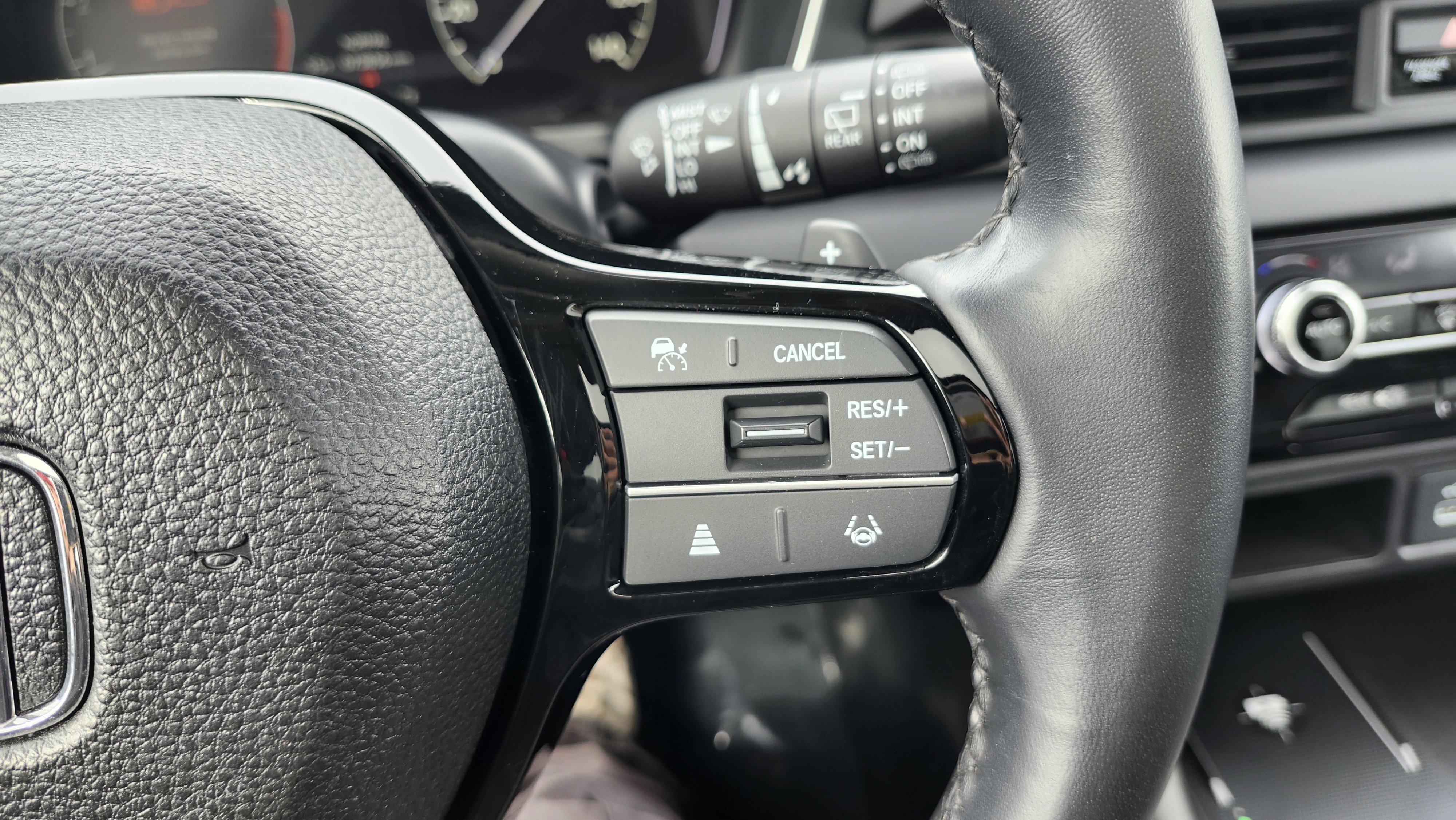 Used 2024 Honda Pilot Touring image 39