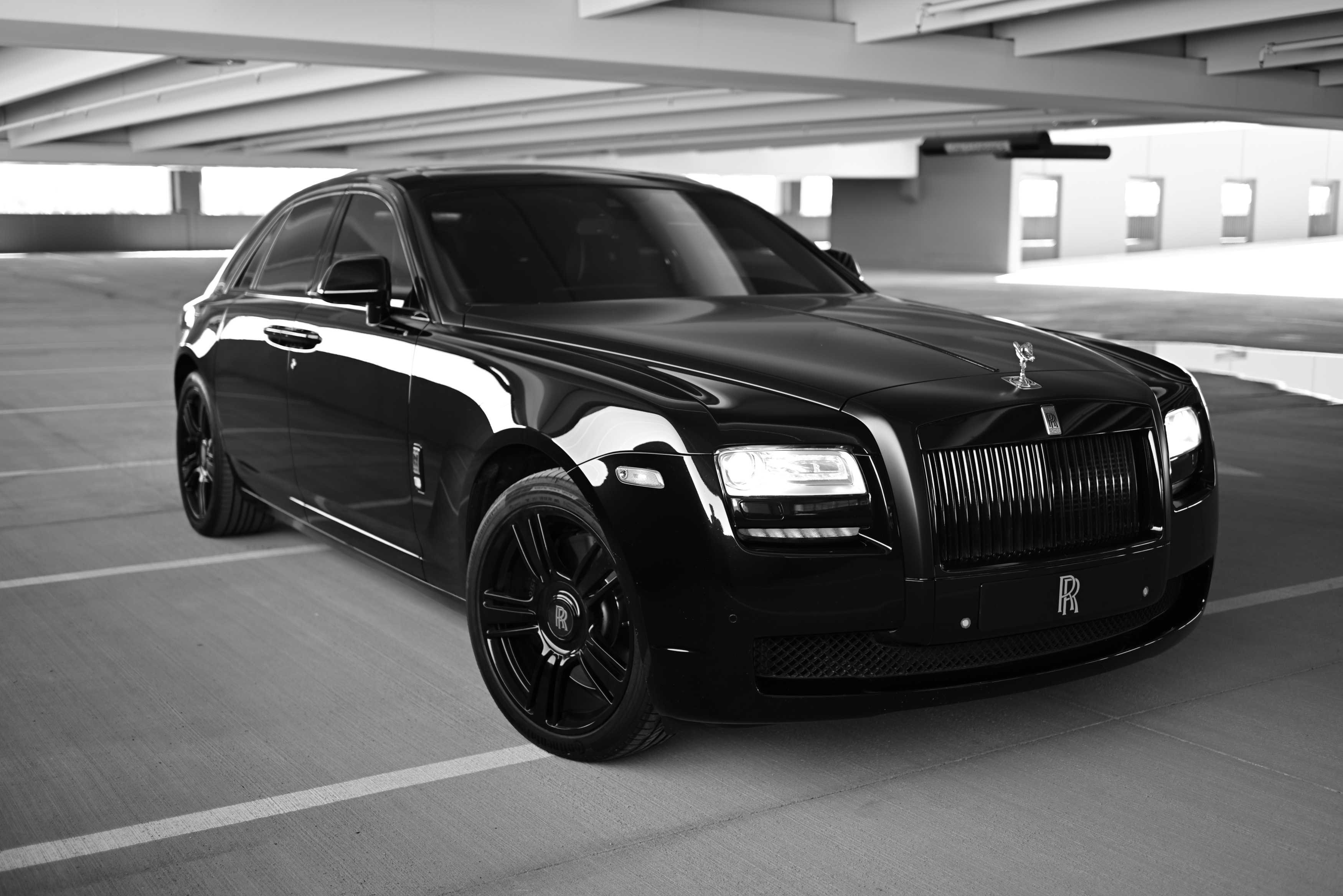 Used 2014 Rolls-Royce Ghost image 30