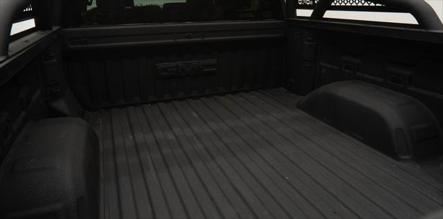 Used 2025 GMC Sierra 1500 AT4 image 8