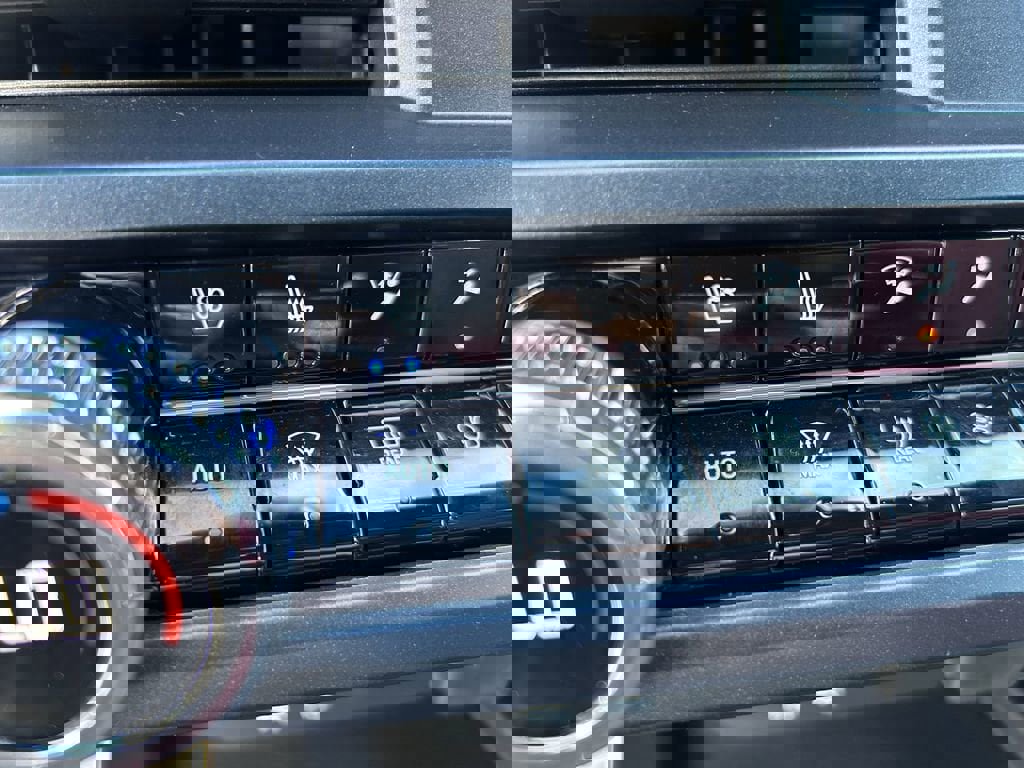 Used 2024 Acura ZDX A-Spec image 22