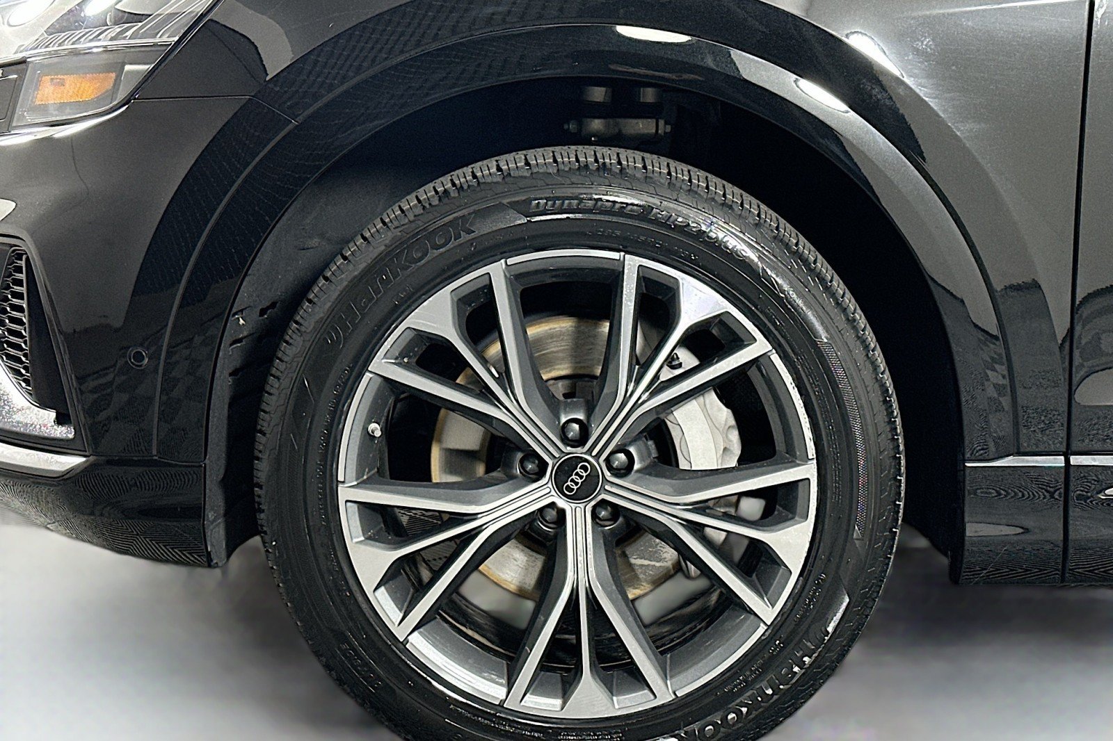 Used 2023 Audi Q8 Premium Plus w/ Premium Plus Package AWD/4WD image 11
