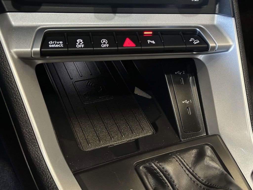 Used 2025 Audi Q3 2.0T Premium w/ Convenience Package AWD/4WD image 34