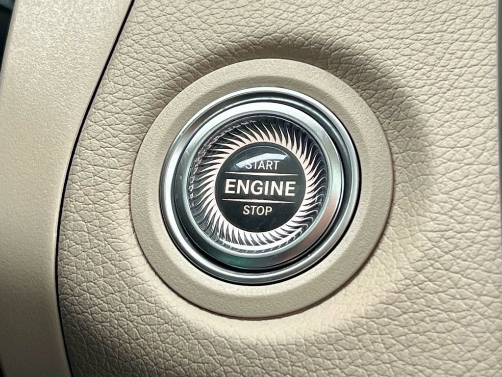 Certified 2022 Mercedes-Benz GLC 300 4MATIC image 31