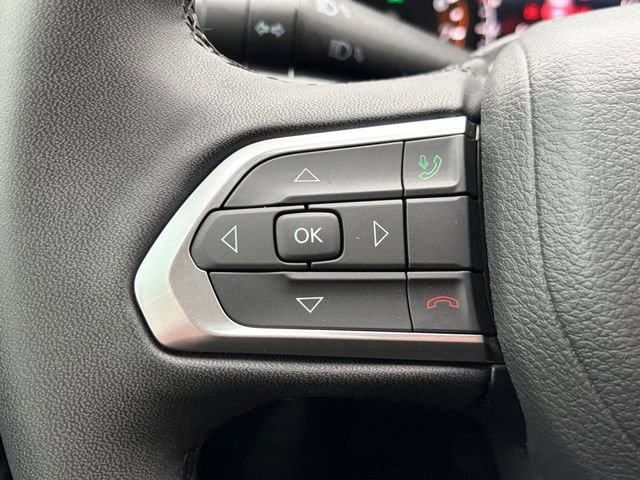 Used 2024 Jeep Compass Latitude image 5