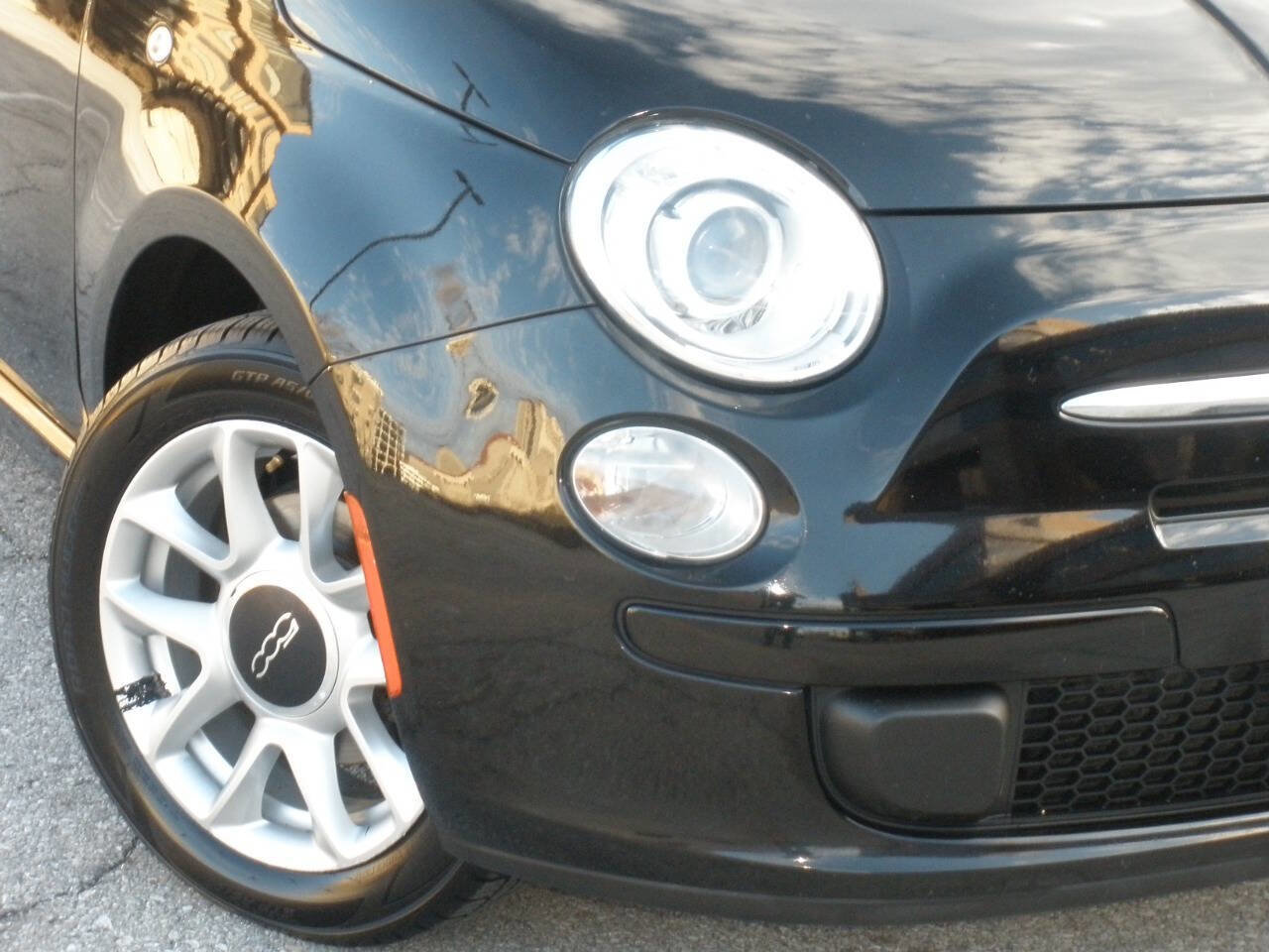 Used 2017 FIAT 500 Pop image 3