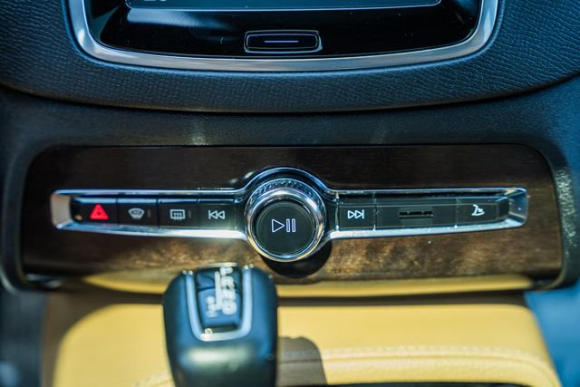 Used 2019 Volvo XC90 T6 Momentum w/ Advanced Package AWD/4WD image 24