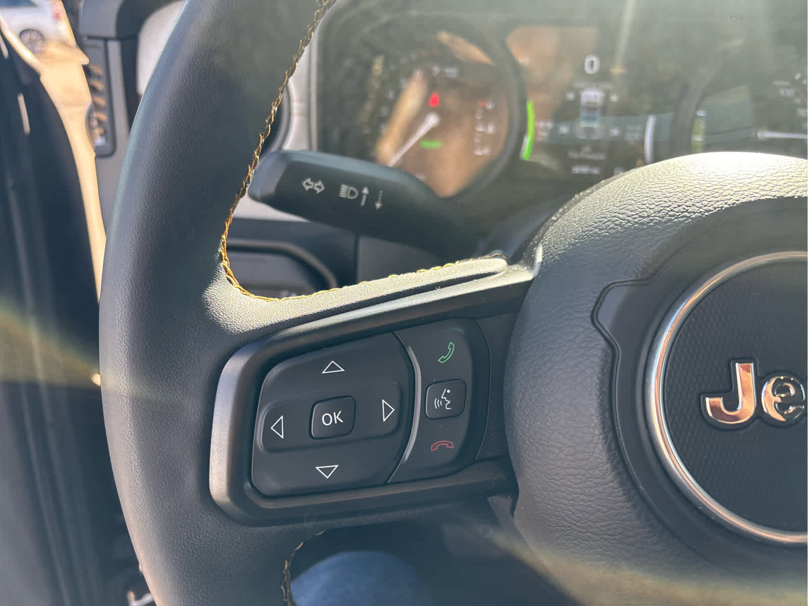 Used 2024 Jeep Wrangler Sport S w/ Convenience Group AWD/4WD image 14