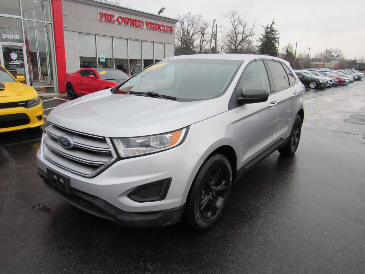 Used 2017 Ford Edge SE image 1