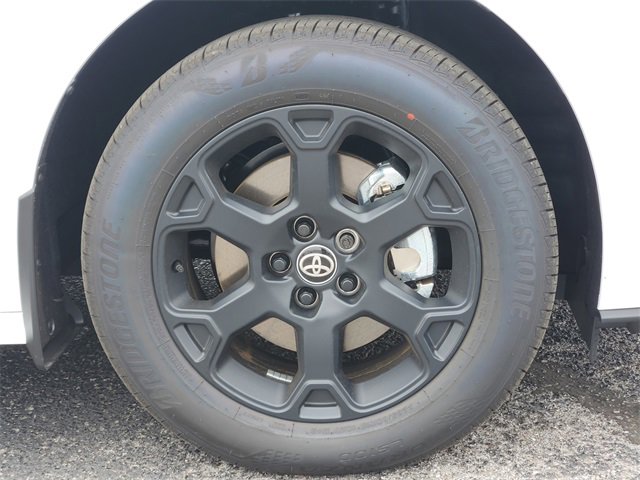 New 2026 Toyota Sienna XLE Woodland Edition image 7