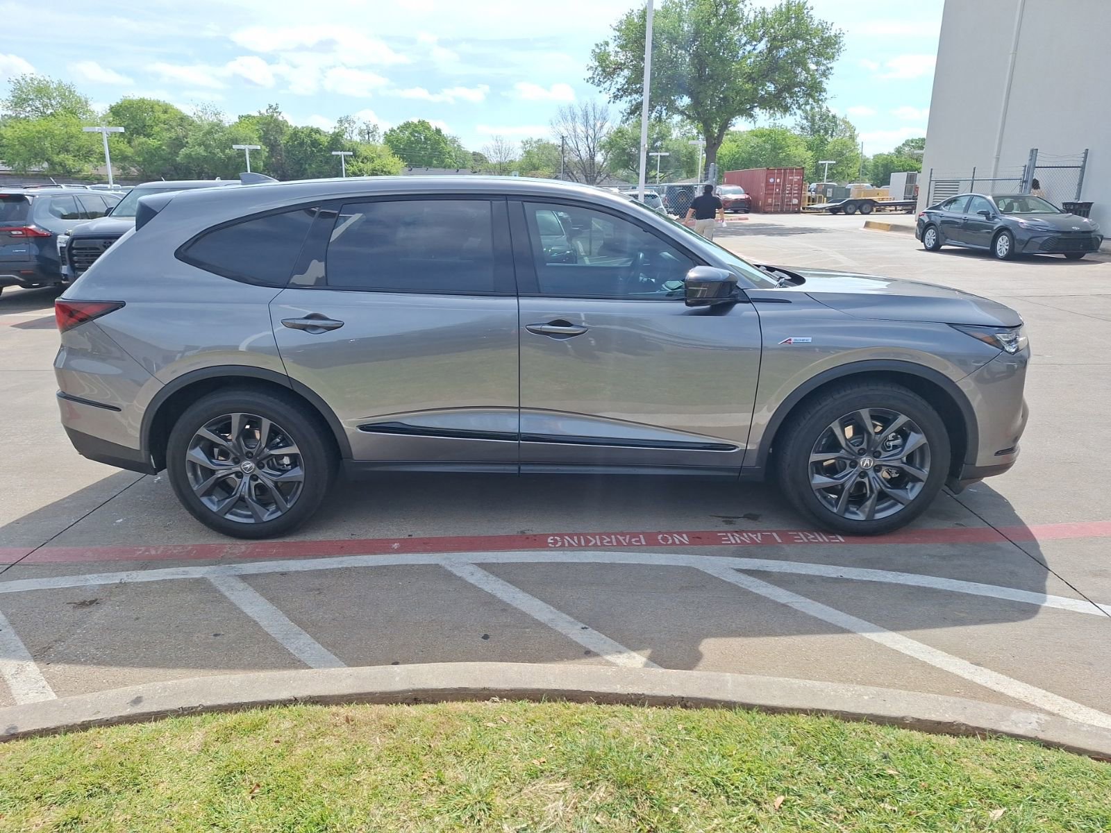 Used 2022 Acura MDX A-Spec image 7