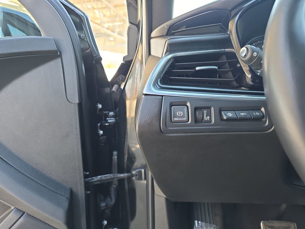 Certified 2024 Cadillac XT6 Sport w/ Technology Package image 18