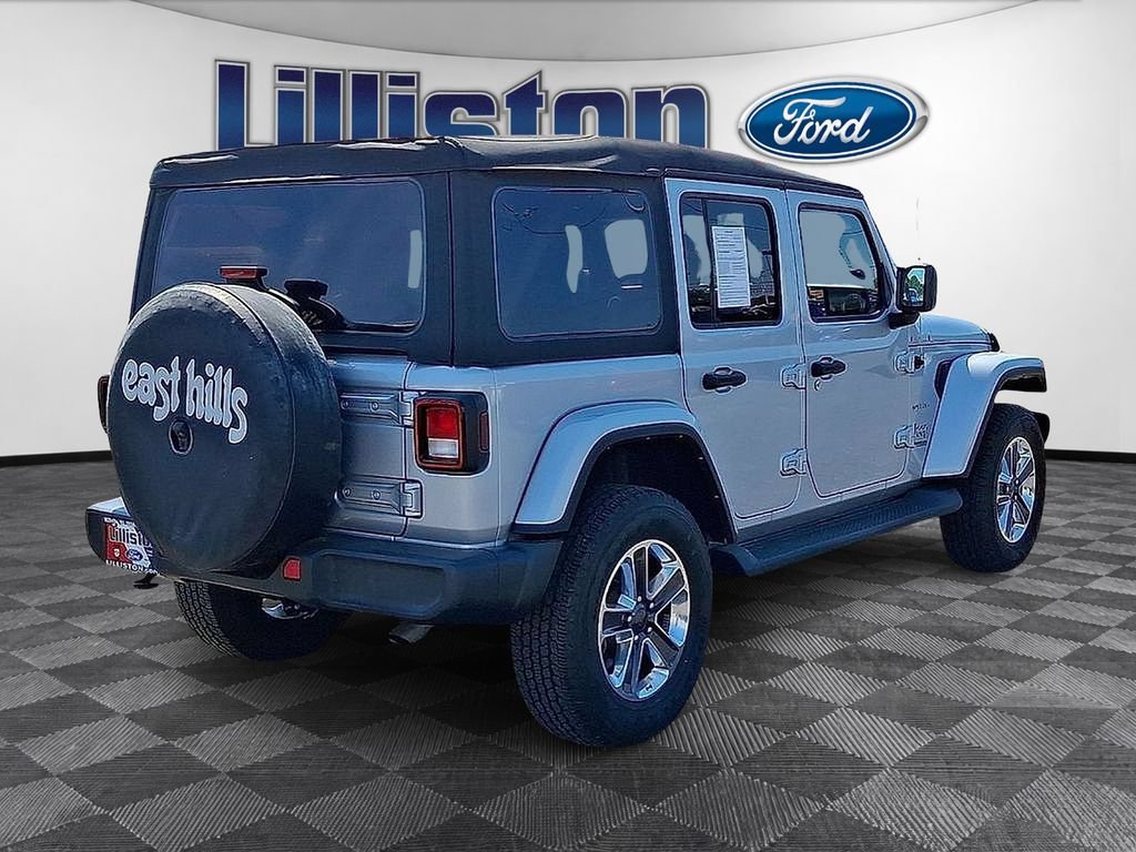 Used 2022 Jeep Wrangler Unlimited Sahara w/ Cold Weather Group AWD/4WD image 4