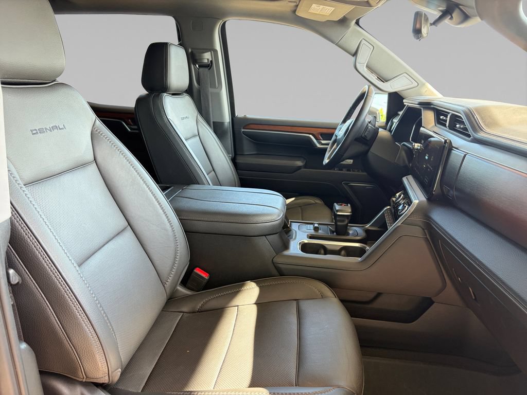 Used 2023 GMC Sierra 1500 Denali w/ Denali Reserve Package AWD/4WD image 17