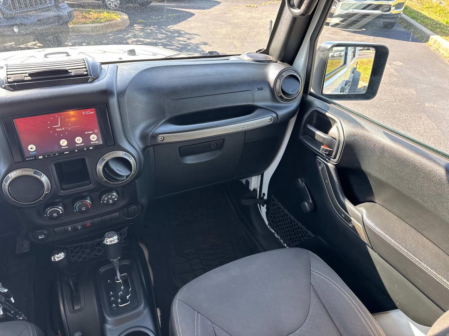 Used 2018 Jeep Wrangler Unlimited Sport AWD/4WD image 18