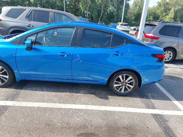 Used 2022 Nissan Versa SV FWD image 6