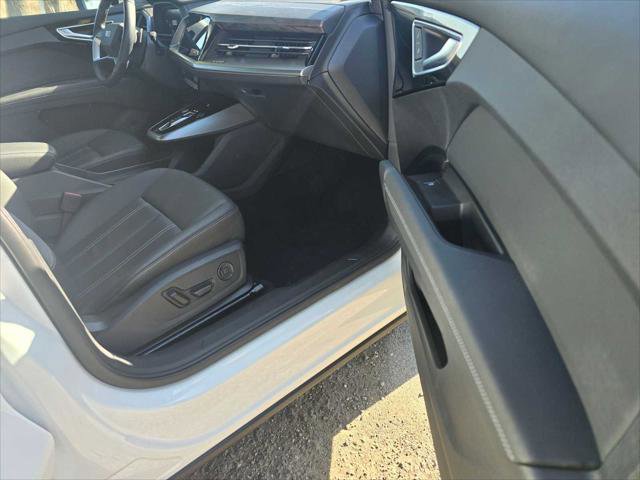 Used 2024 Audi Q4 e-tron Premium image 10