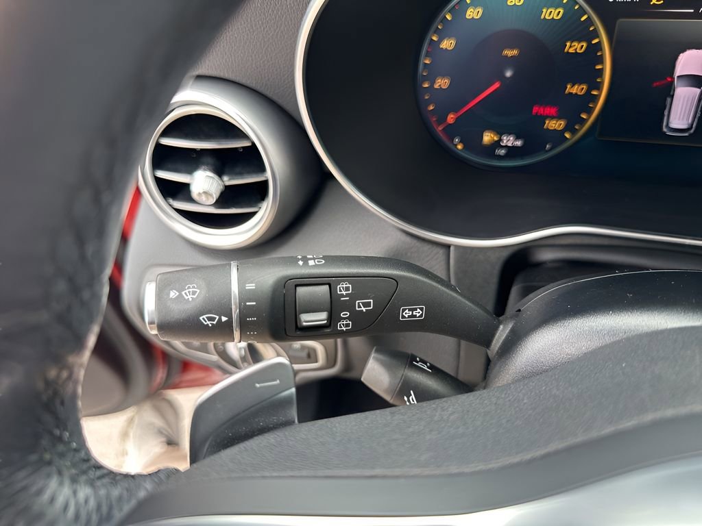 Used 2022 Mercedes-Benz GLC 300 image 33