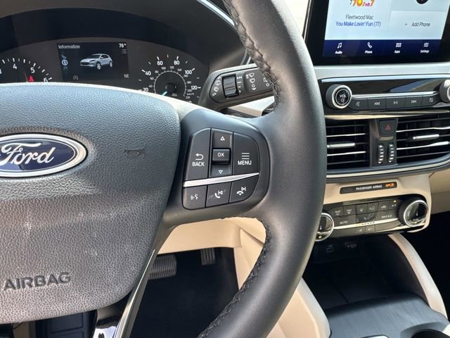 Used 2022 Ford Escape SE w/ SE Sport Appearance Package FWD image 28