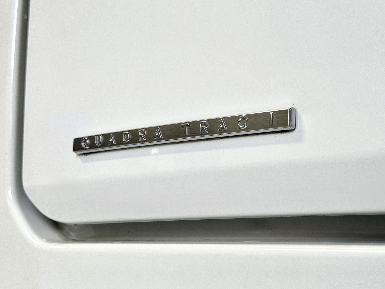 Used 2022 Jeep Wagoneer Series I AWD/4WD image 7