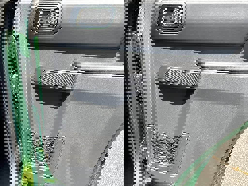 New 2025 Ford Bronco Outer Banks image 15