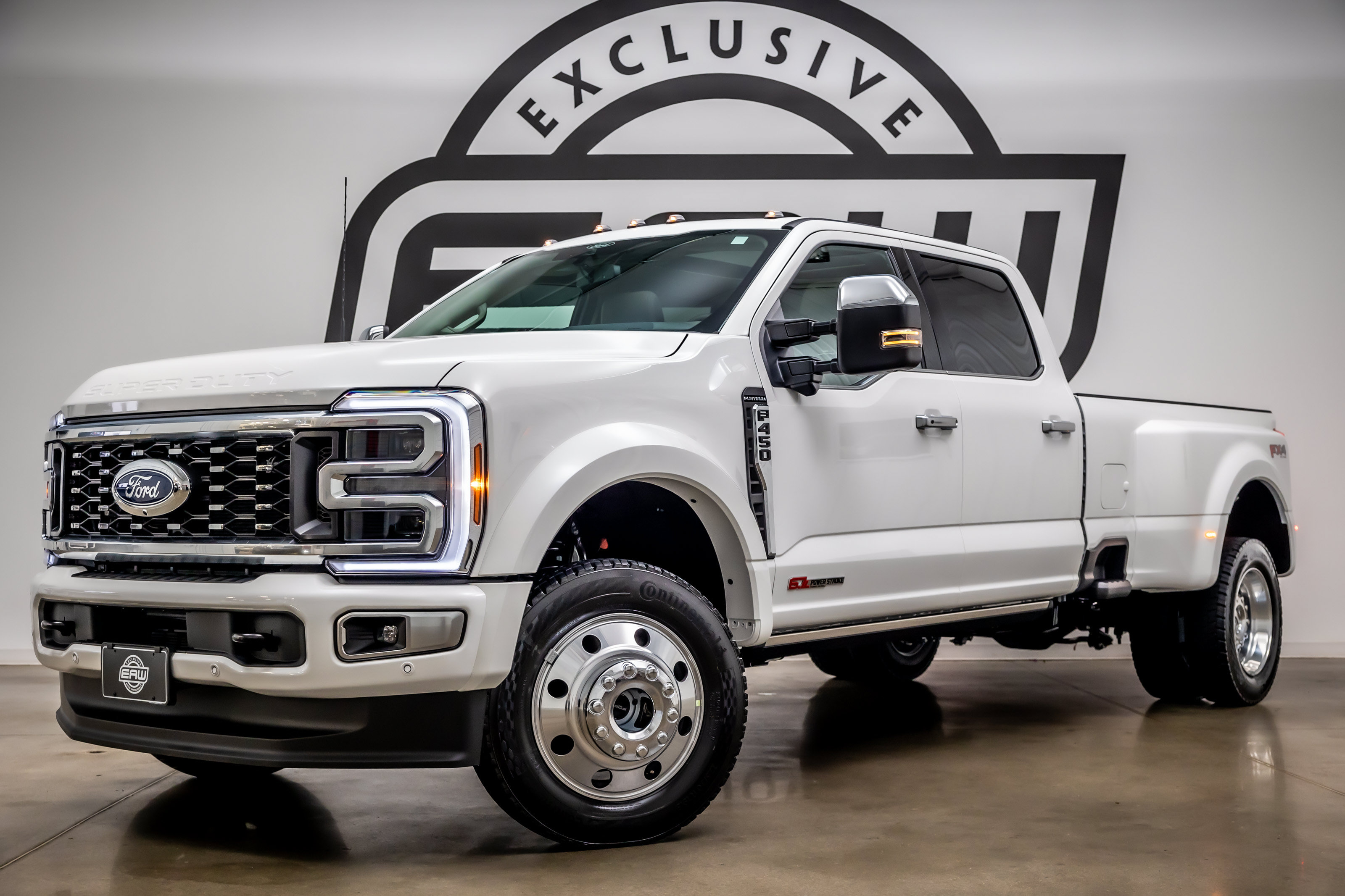 Used 2026 Ford F450 Platinum w/ Platinum Plus Package AWD/4WD image 1