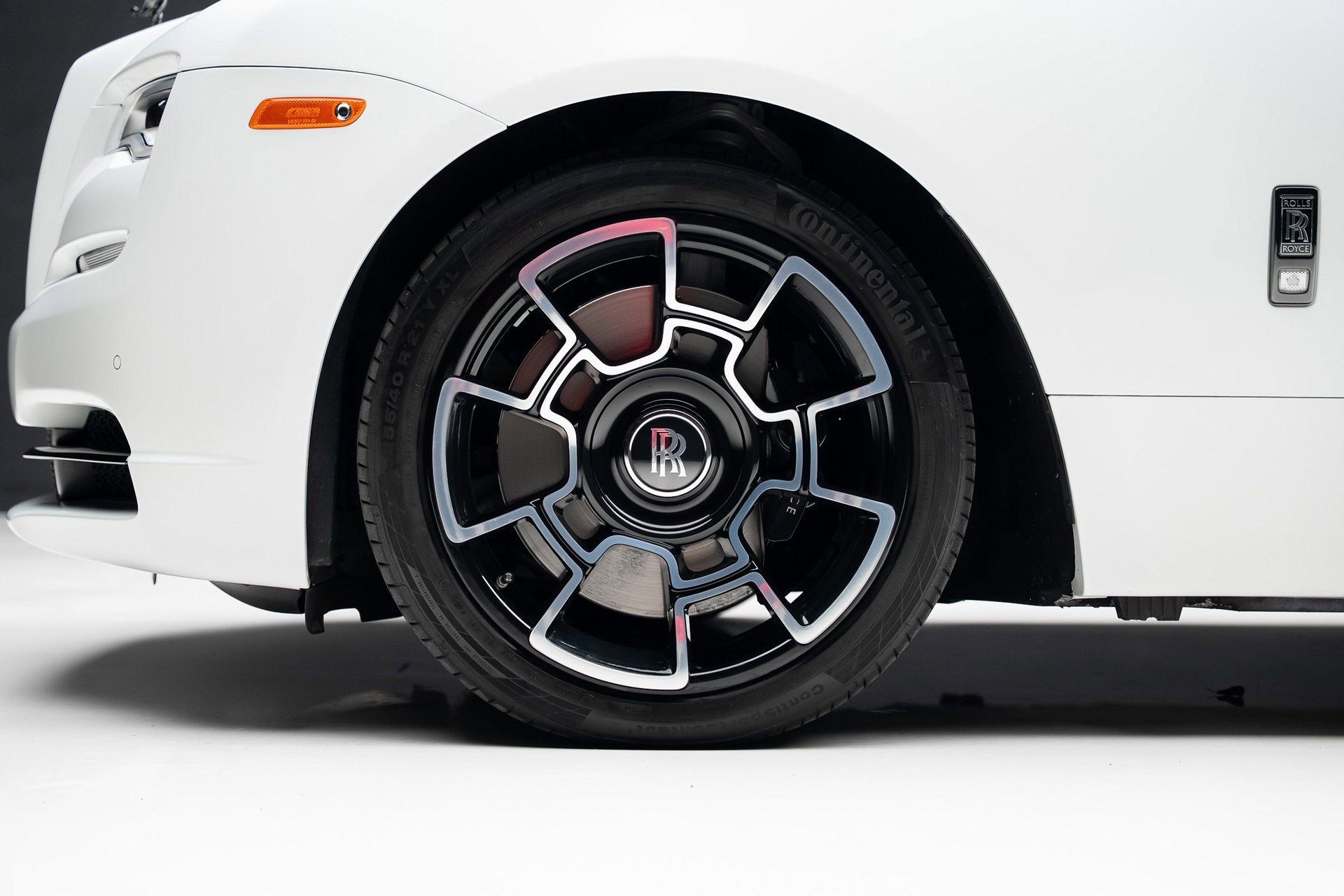 Used 2020 Rolls-Royce Wraith image 20