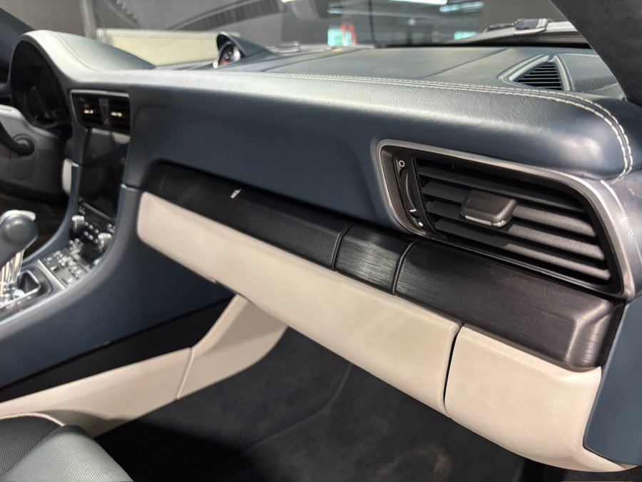Used 2019 Porsche 911 Carrera GTS RWD image 15
