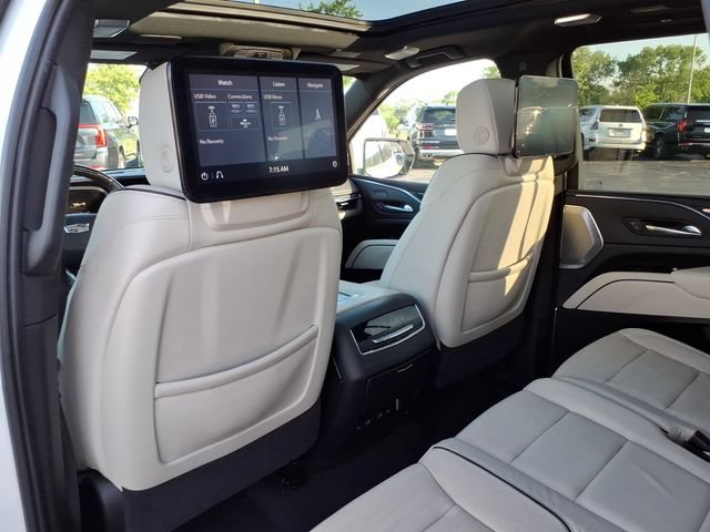 Used 2021 Cadillac Escalade Sport w/ Driver Assist Tech Package AWD/4WD image 17