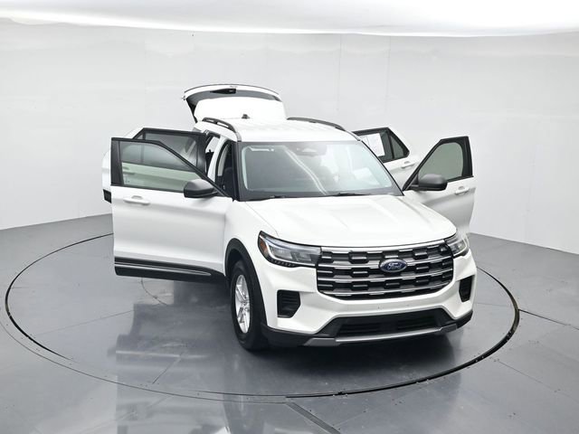 Certified 2025 Ford Explorer Active image 50