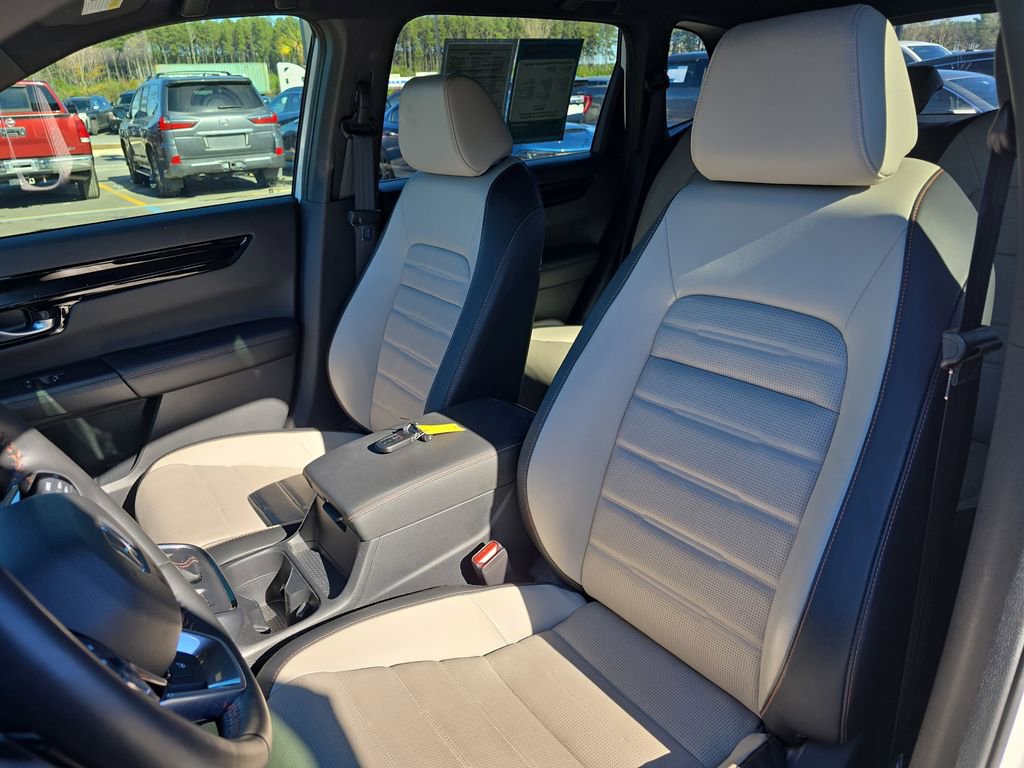 Used 2025 Honda CR-V Sport Touring image 19