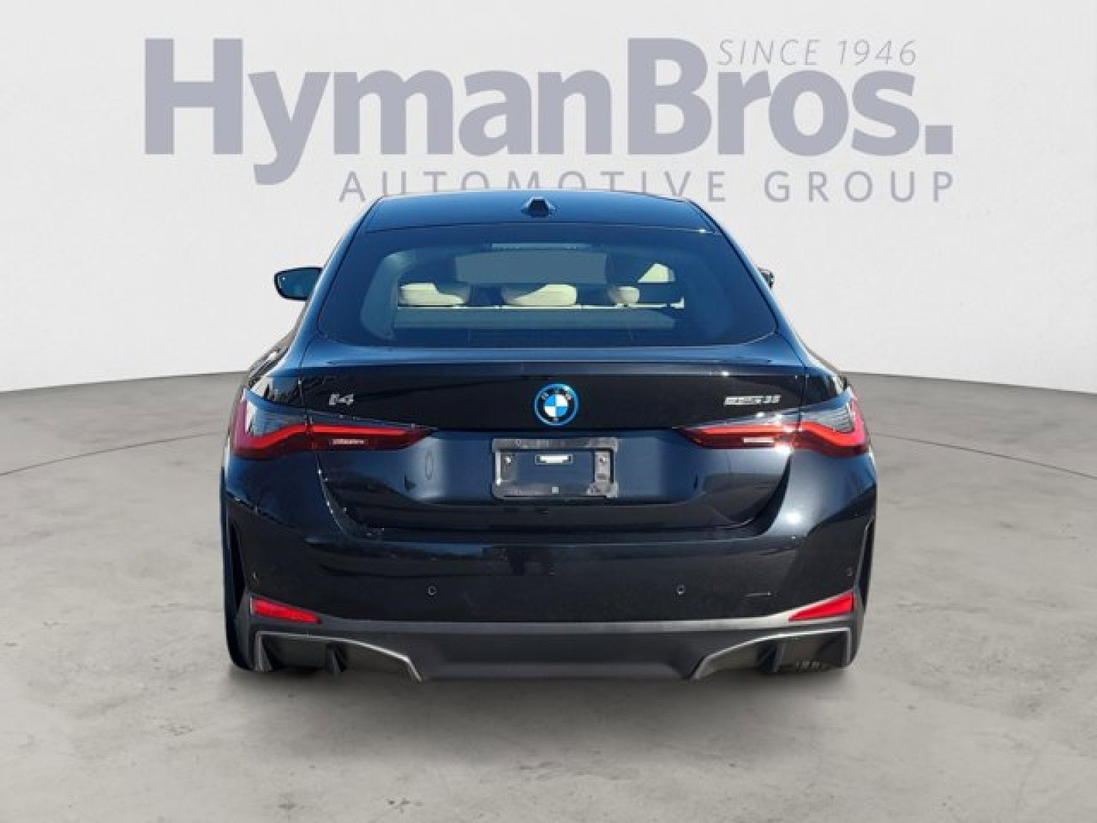 Used 2023 BMW i4 eDrive35 w/ Premium Package image 4