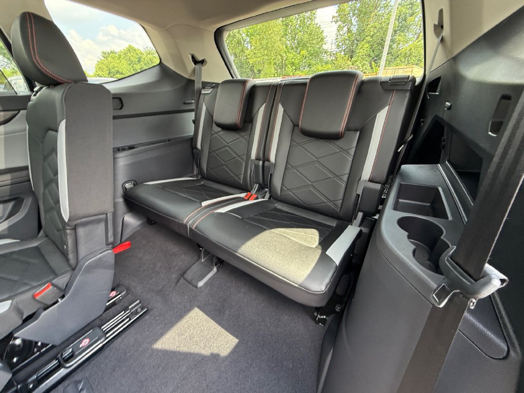 Used 2026 Volkswagen Atlas Peak Edition AWD/4WD image 25