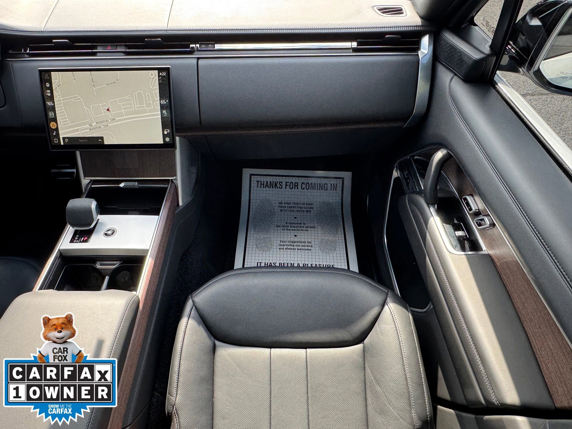 Used 2025 Land Rover Range Rover Long Wheelbase Autobiography image 17