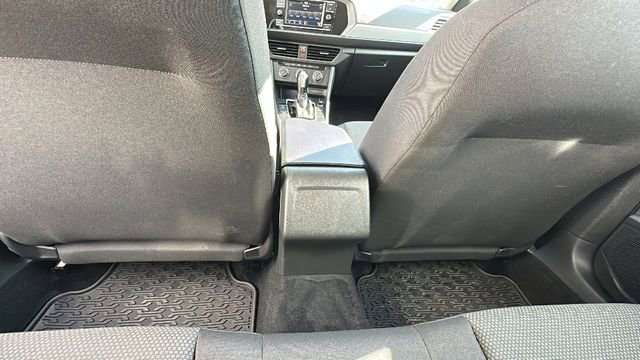 Used 2020 Volkswagen Jetta S w/ Driver Assistance Package image 28