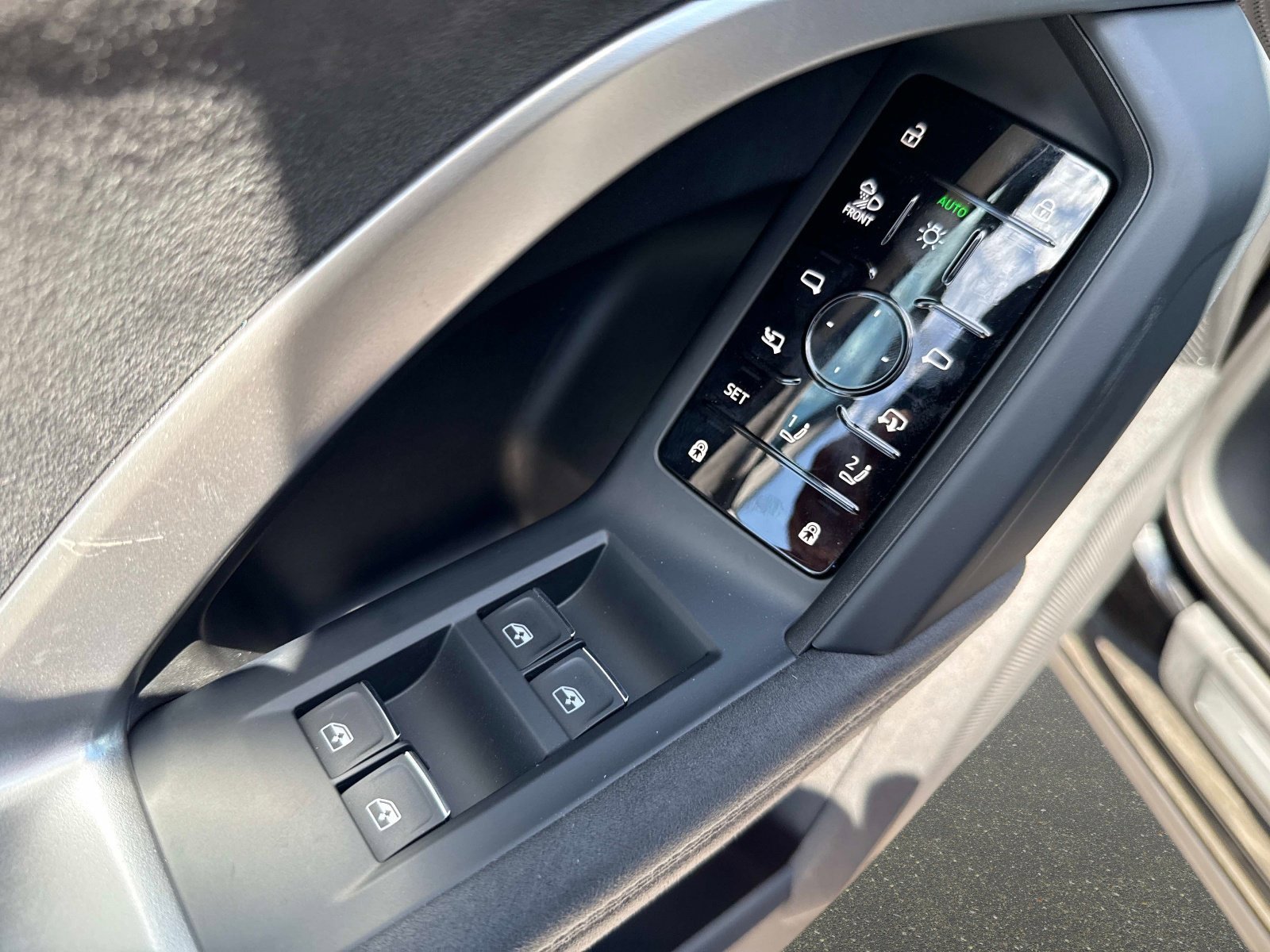 New 2026 Audi SQ5 Premium Plus AWD/4WD image 17