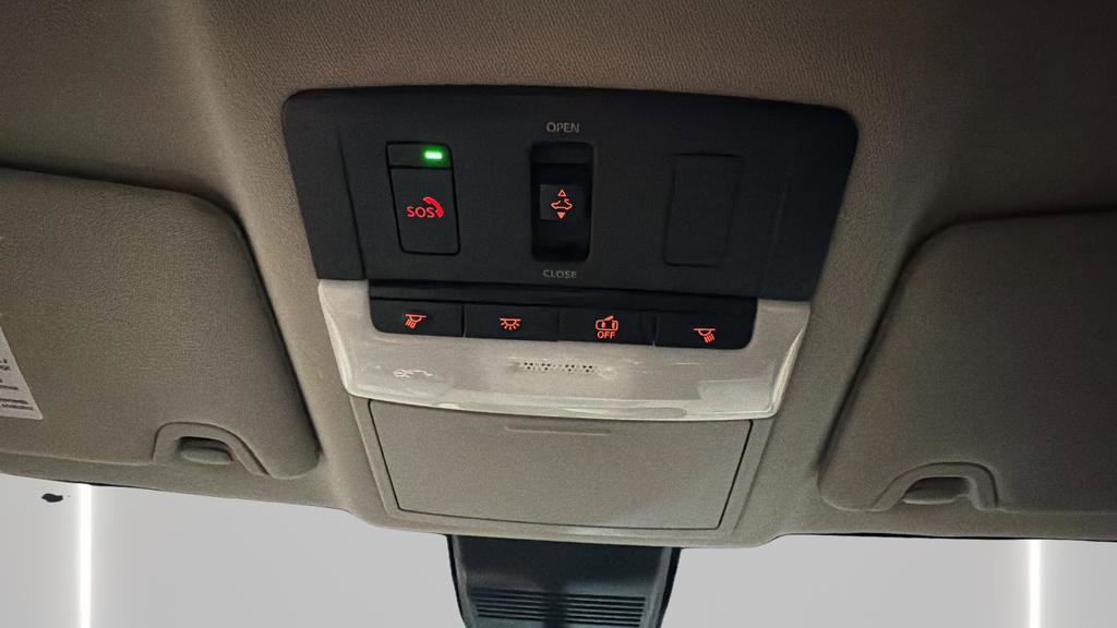 Used 2023 Nissan Altima 2.5 SV w/ SV Premium Package image 18