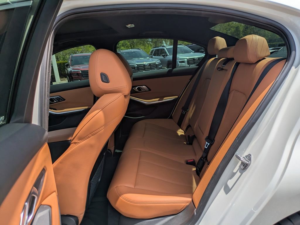 Used 2022 BMW 330i Sedan w/ Convenience Package image 12