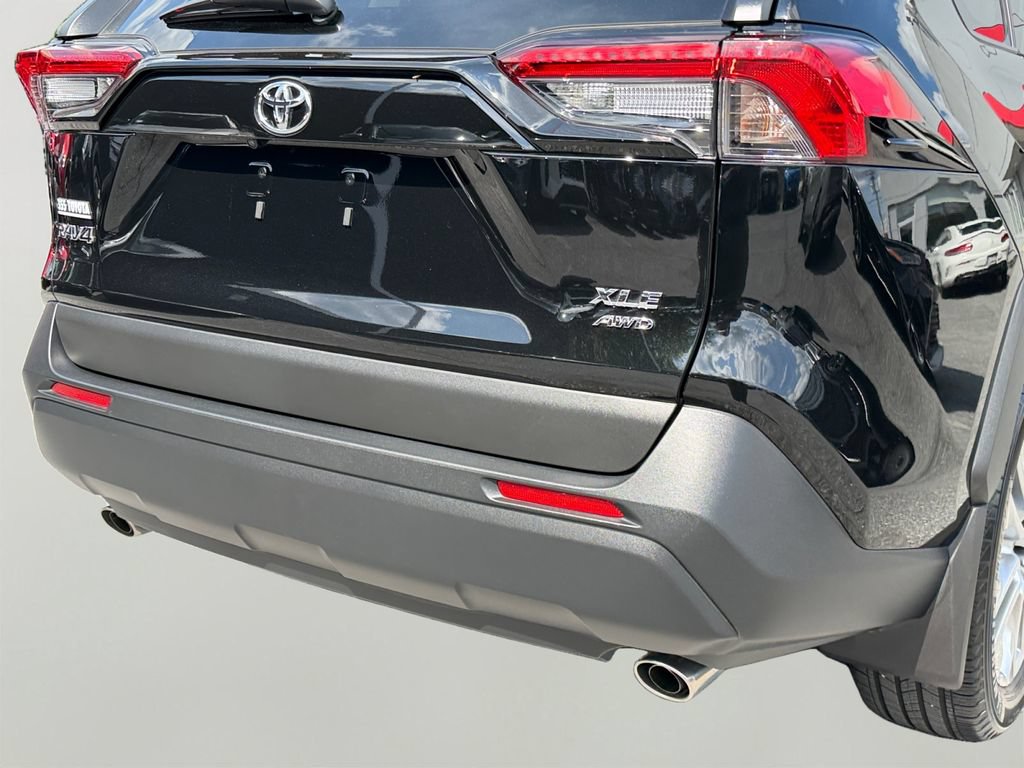 Certified 2025 Toyota RAV4 XLE Premium AWD/4WD image 10