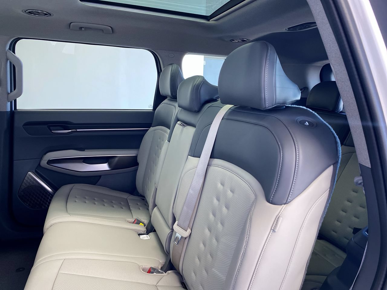 New 2026 Kia EV9 Wind AWD/4WD image 35