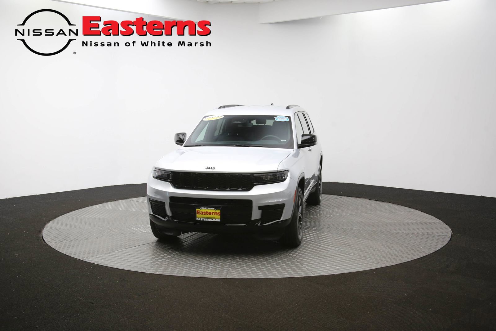 Used 2024 Jeep Grand Cherokee L Laredo image 70