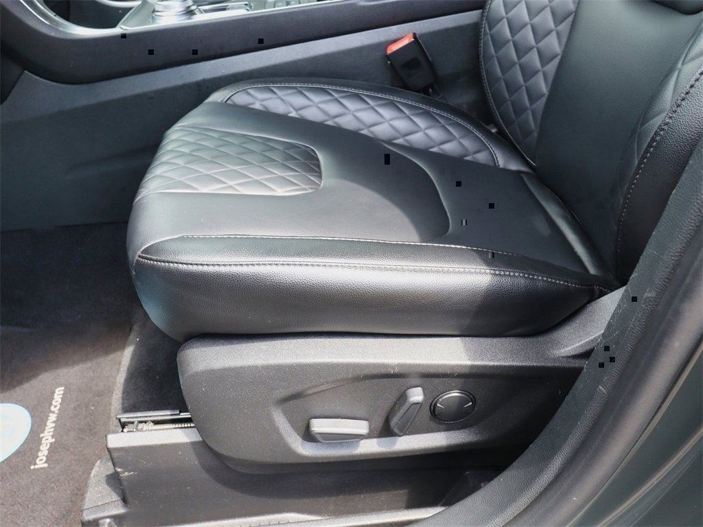 Used 2024 Ford Edge Titanium image 14